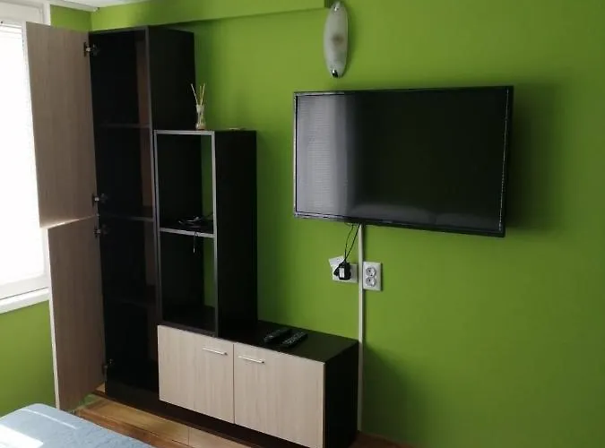 Top Center Apartment And Rooms Varna